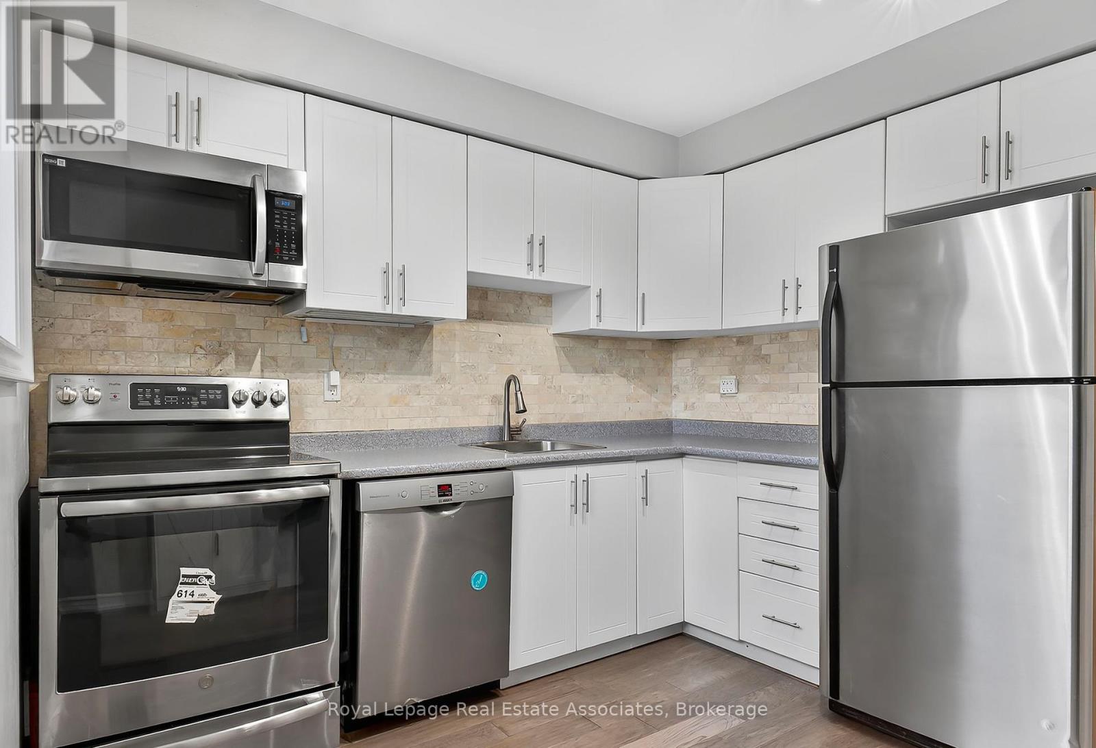 1 - 1536 Sixth Line, Oakville, Ontario  L6H 2P2 - Photo 9 - W12468583