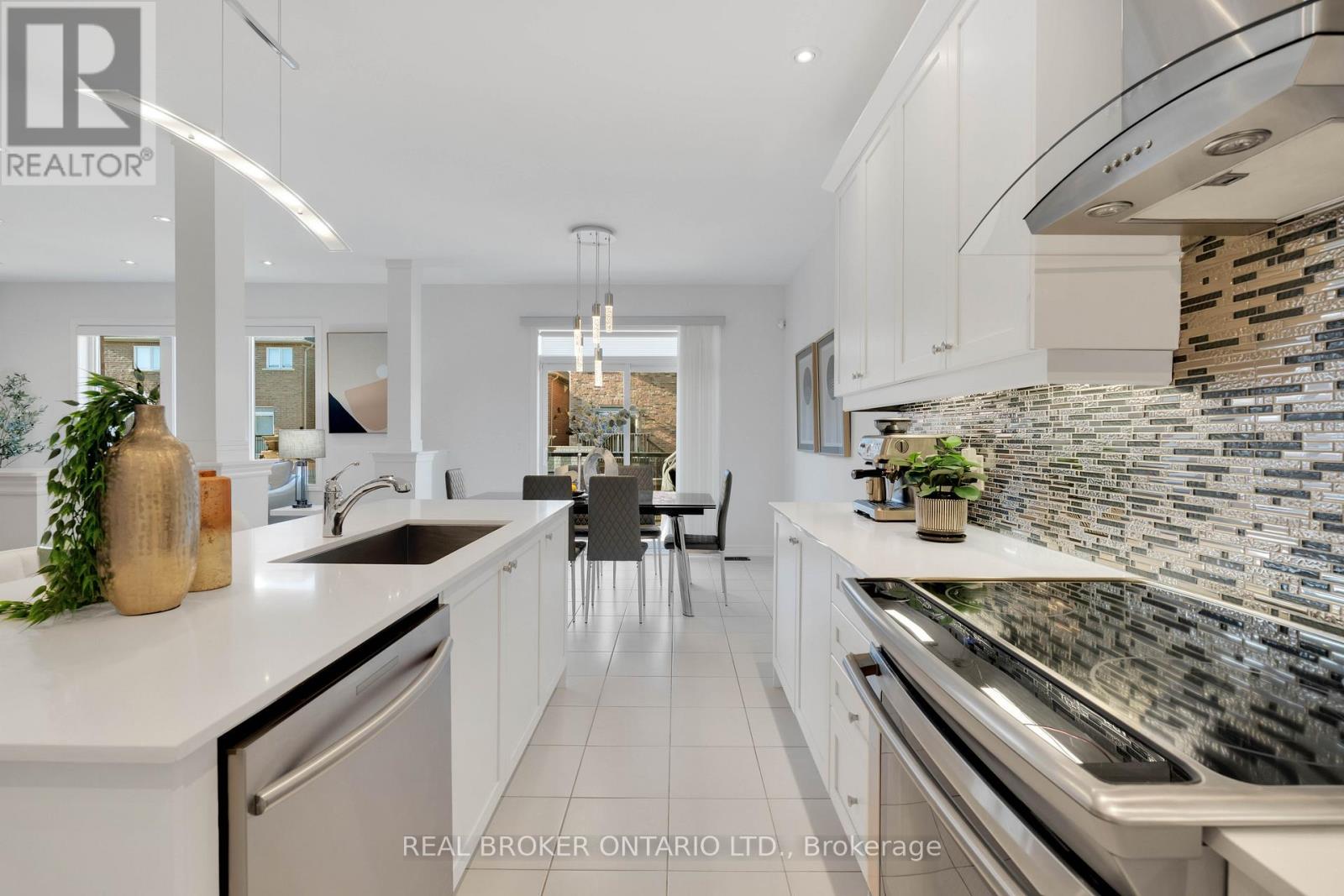 11 Mcechearn Crescent, Caledon, Ontario  L7C 3R4 - Photo 17 - W12468591