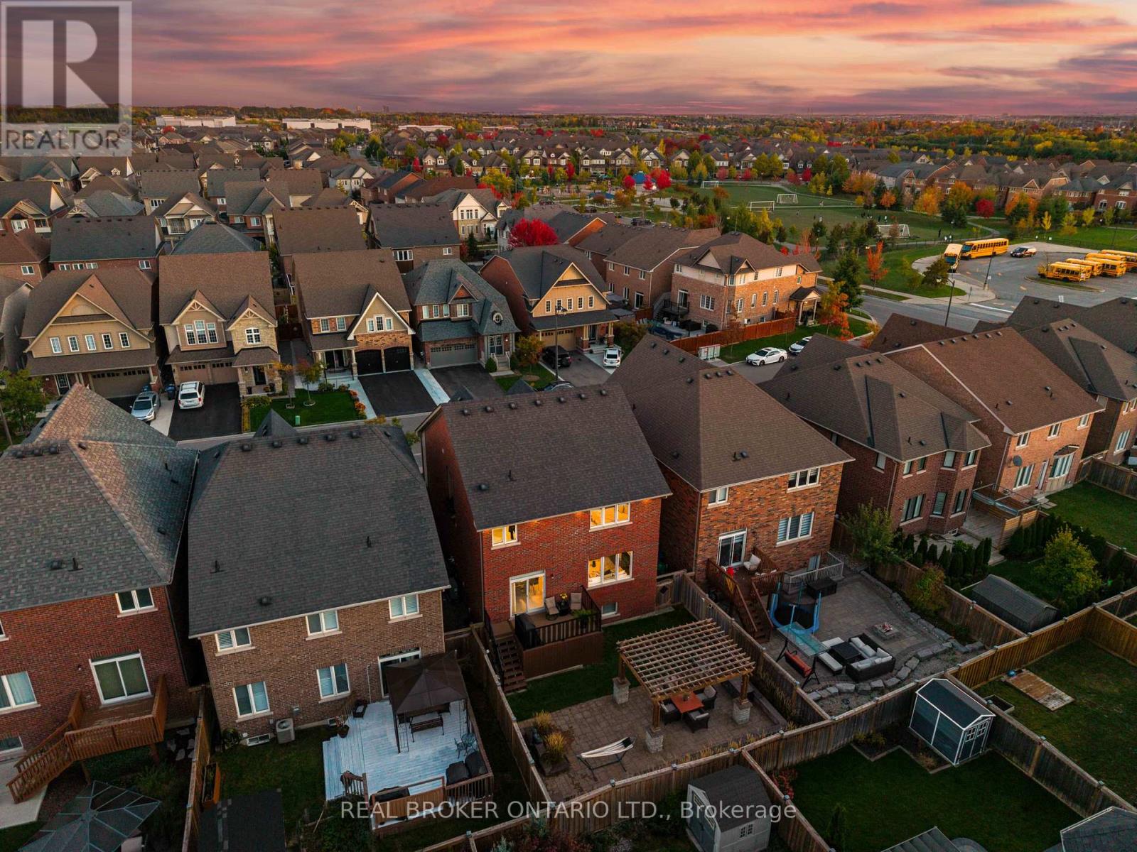11 Mcechearn Crescent, Caledon, Ontario  L7C 3R4 - Photo 45 - W12468591