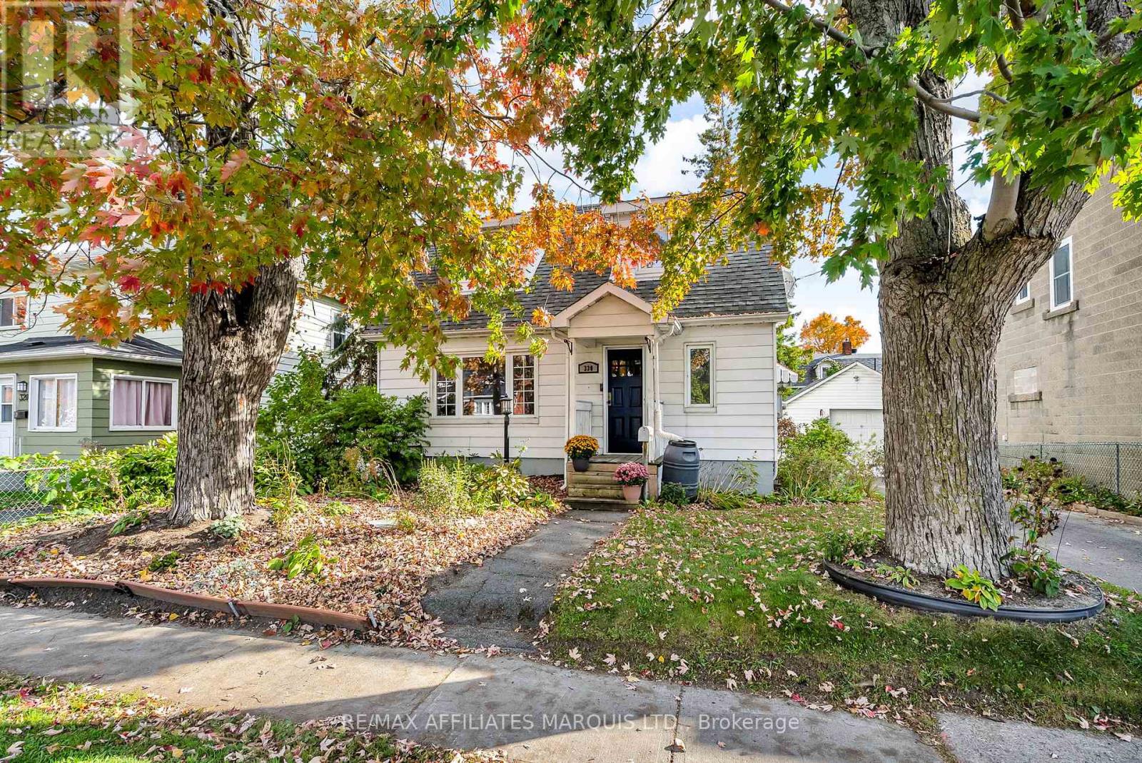 330 Fourth Street W, Cornwall, Ontario  K6J 2S4 - Photo 1 - X12468677