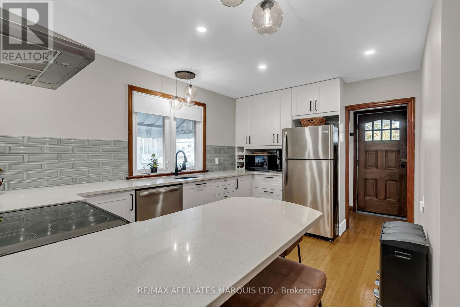 330 Fourth Street W, Cornwall, Ontario  K6J 2S4 - Photo 10 - X12468677