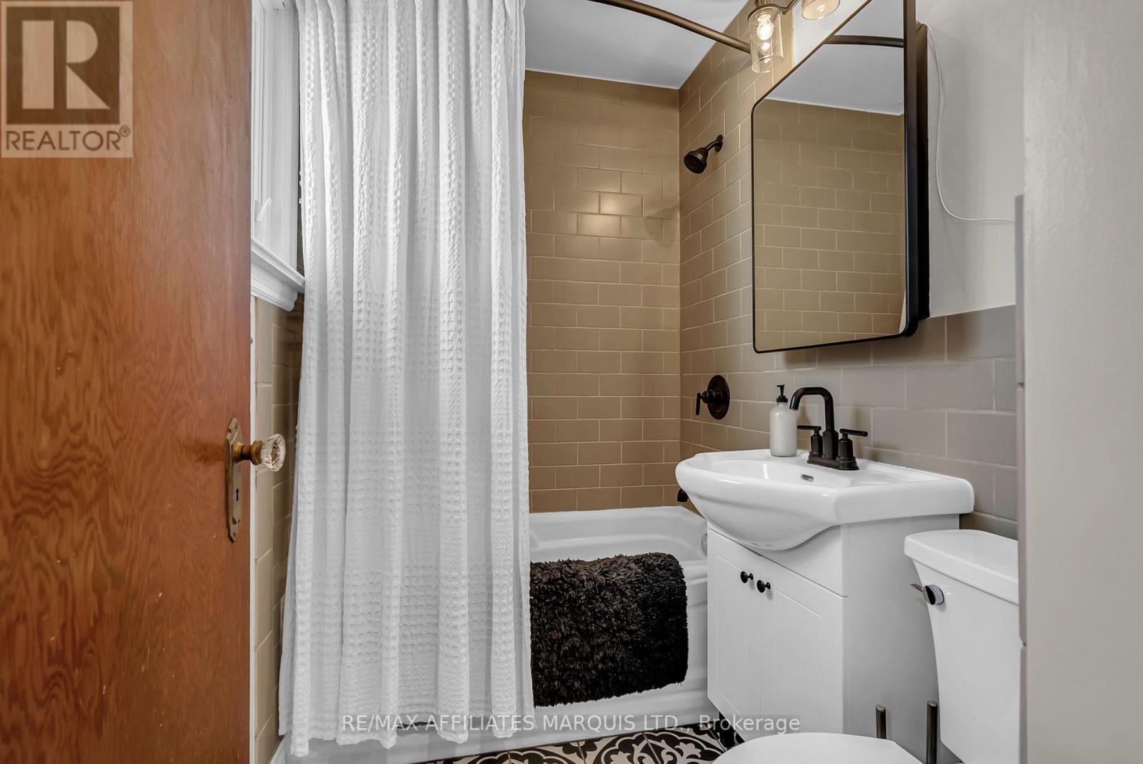 330 Fourth Street W, Cornwall, Ontario  K6J 2S4 - Photo 21 - X12468677