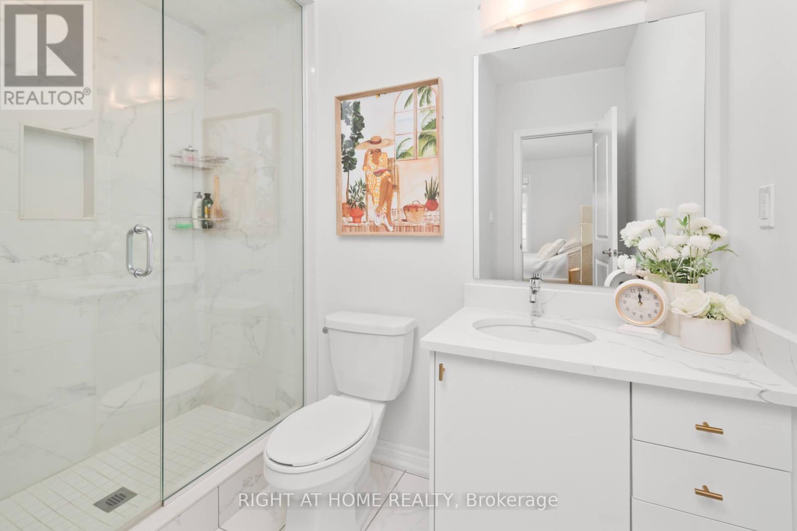 1 Overlea Drive, Brampton (Sandringham-Wellington), Ontario  L6R 4B5 - Photo 15 - W12467929