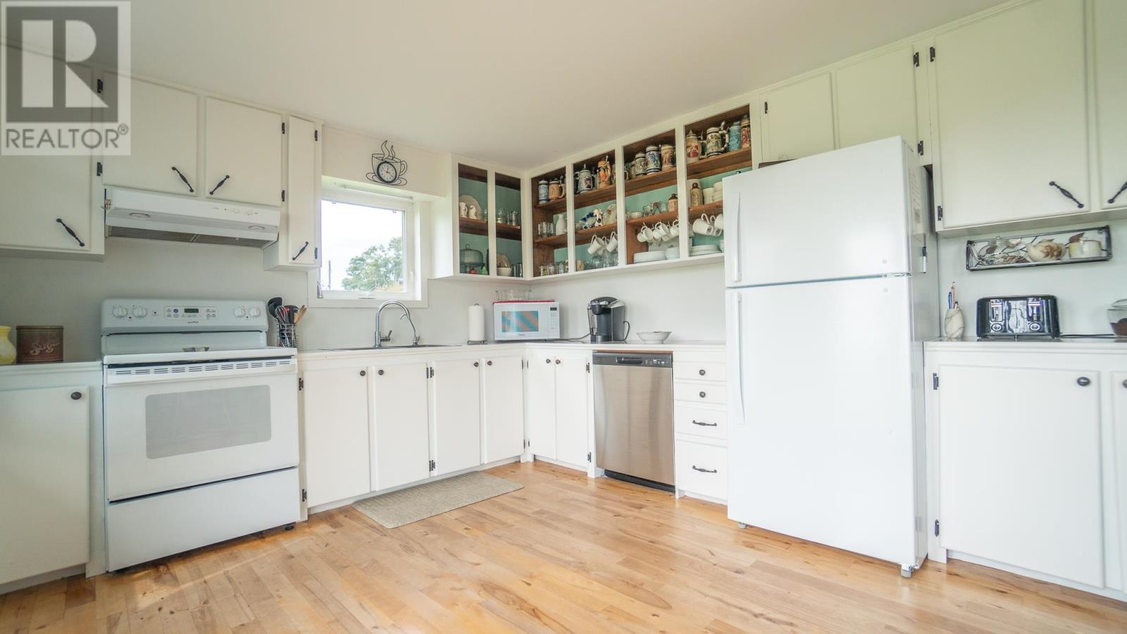 4646 Cape Bear Rd, High Bank, Prince Edward Island  C0A 1W0 - Photo 8 - 202526102