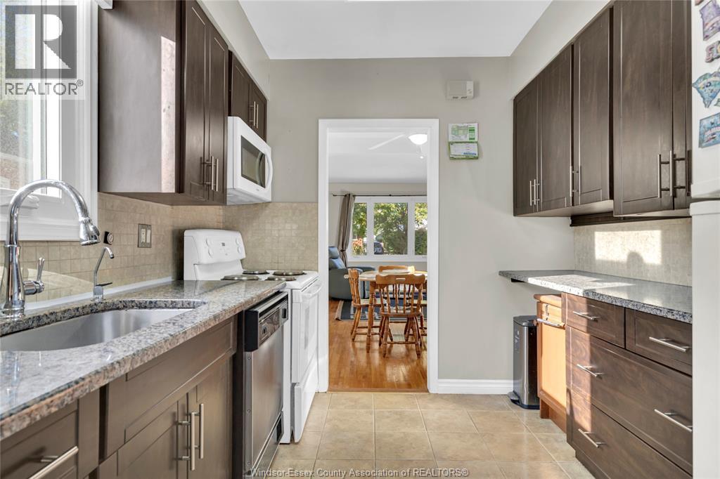 914 Thompson Boulevard, Windsor, Ontario  N8S 2G8 - Photo 9 - 25026443