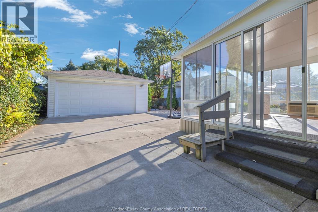 914 Thompson Boulevard, Windsor, Ontario  N8S 2G8 - Photo 25 - 25026443
