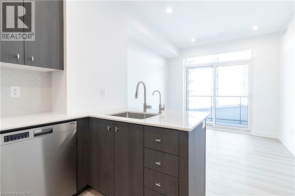 25 Wellington Street S Unit# 1808, Kitchener, Ontario  N2G 0G5 - Photo 7 - 40774106