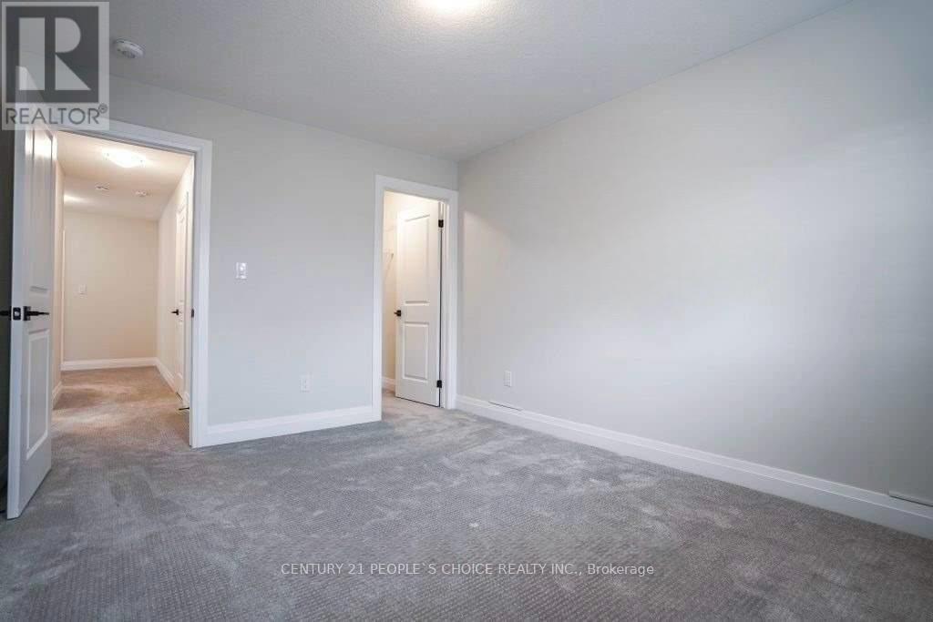 213 Sedgewood Street, Kitchener, Ontario  N2P 2N3 - Photo 8 - X12466758