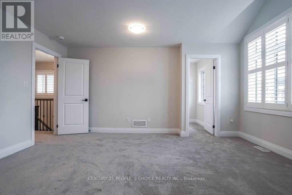 213 Sedgewood Street, Kitchener, Ontario  N2P 2N3 - Photo 11 - X12466758