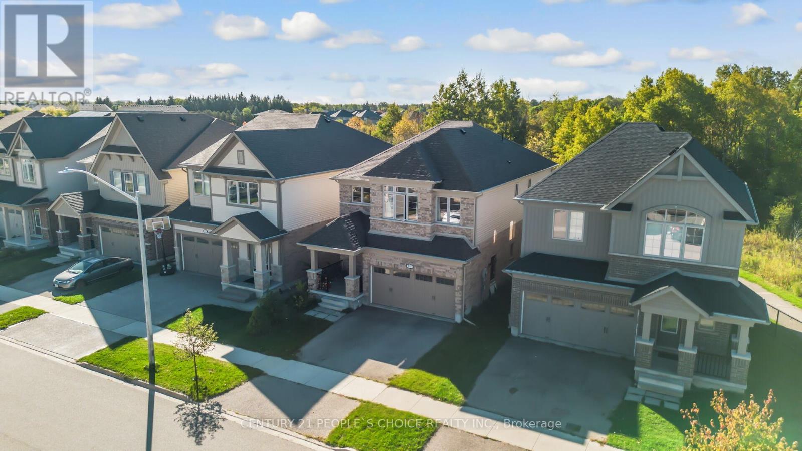 131 Steeplechase Way, Waterloo, Ontario  N2K 0E7 - Photo 2 - X12468479