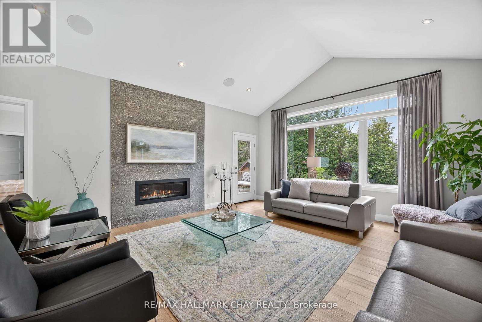 127 High Bluff Lane, Blue Mountains, Ontario  N0H 2P0 - Photo 21 - X12468536
