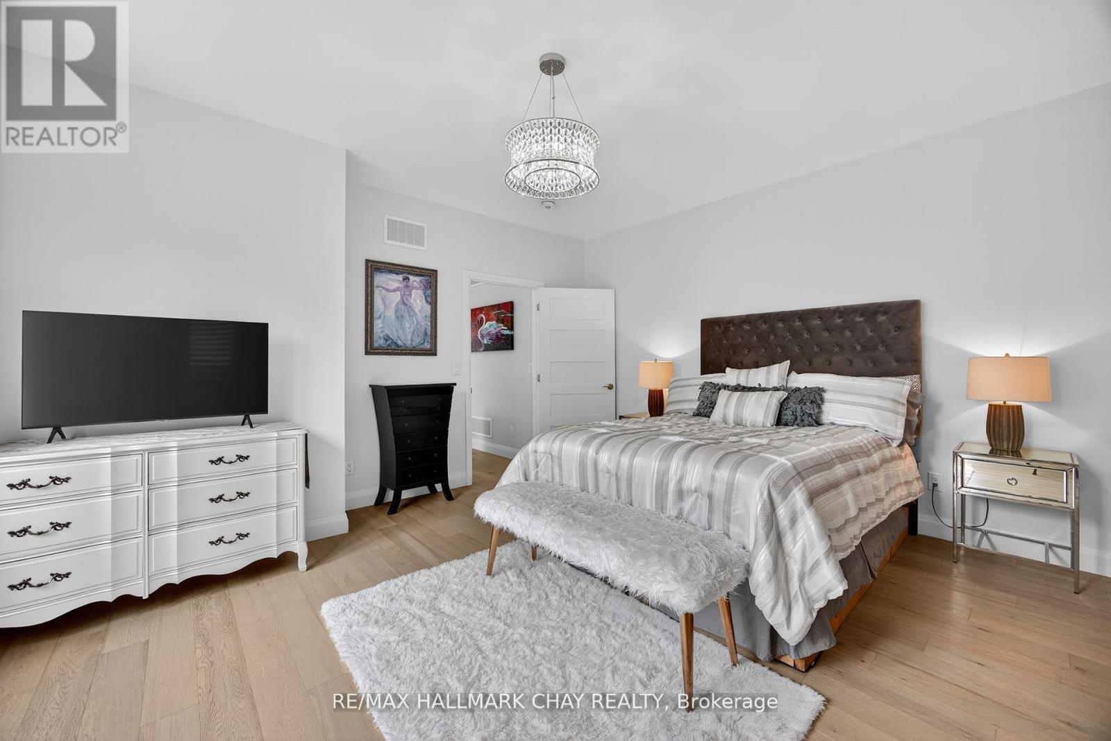 127 High Bluff Lane, Blue Mountains, Ontario  N0H 2P0 - Photo 25 - X12468536