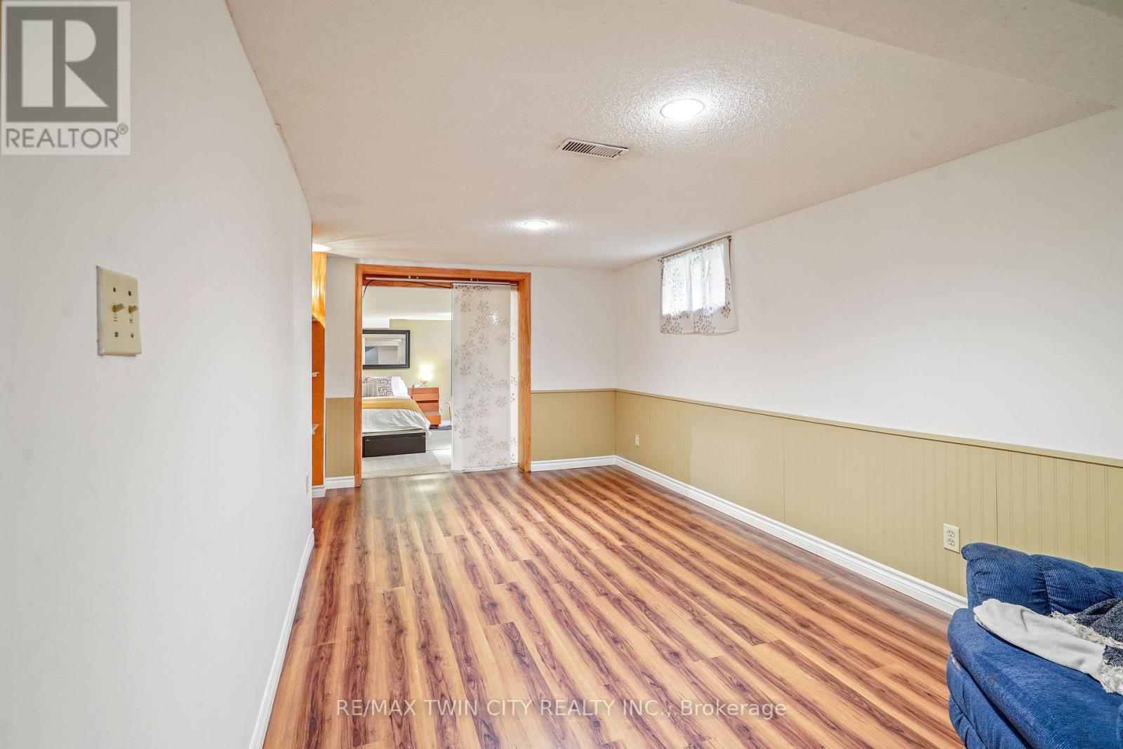 22 Wayne Drive, Brantford, Ontario  N3R 2Y7 - Photo 38 - X12468552