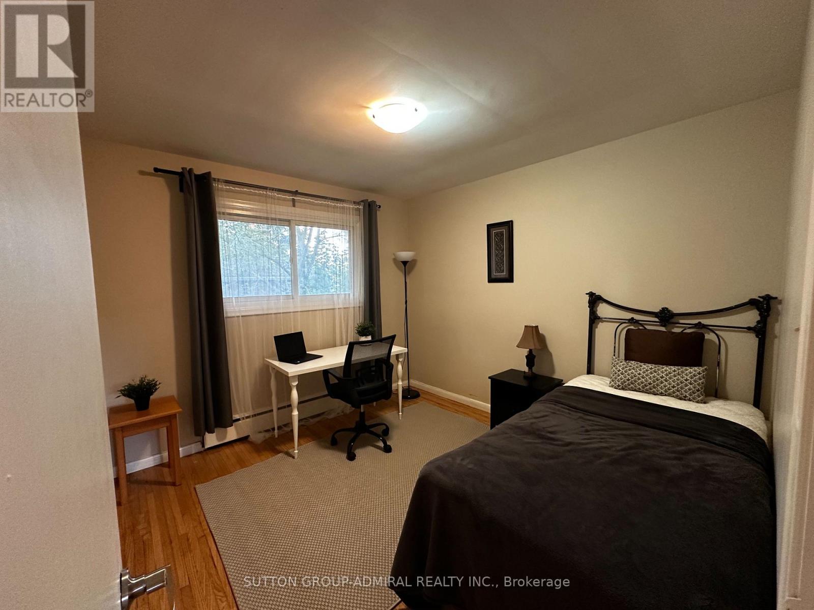 165 King Edward Avenue, London South, Ontario  N5Z 3T5 - Photo 9 - X12468561