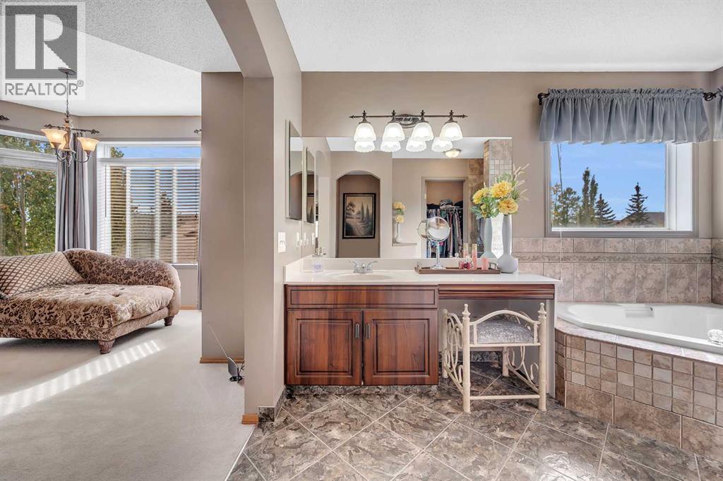 19 Panorama Hills Crescent Nw, Calgary, Alberta  T3K 5H7 - Photo 18 - A2262826