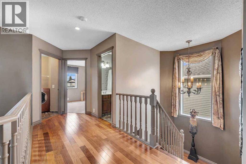 19 Panorama Hills Crescent Nw, Calgary, Alberta  T3K 5H7 - Photo 10 - A2262826