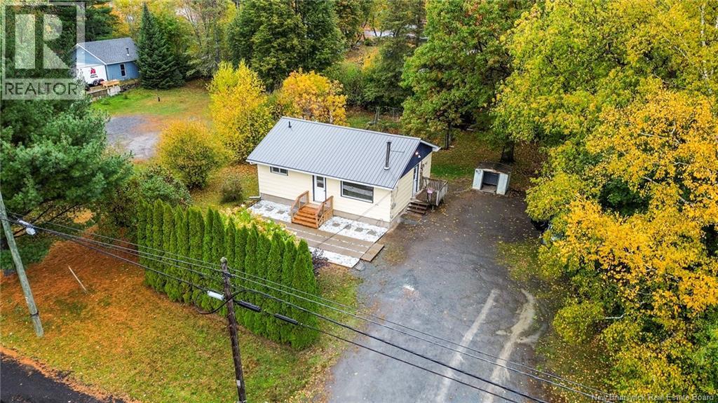 865 Riverside Drive, Fredericton, New Brunswick  E3A 8R1 - Photo 1 - NB128709