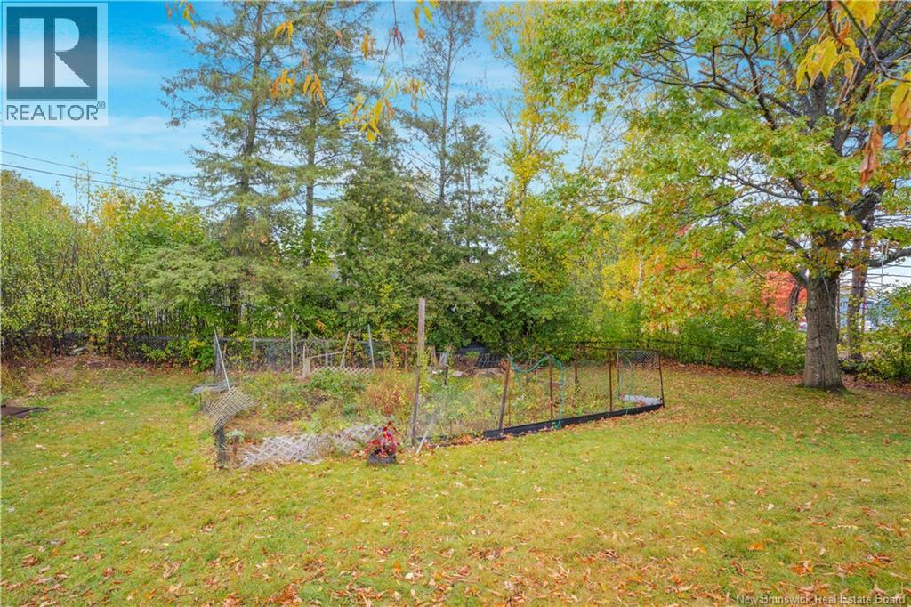 865 Riverside Drive, Fredericton, New Brunswick  E3A 8R1 - Photo 31 - NB128709