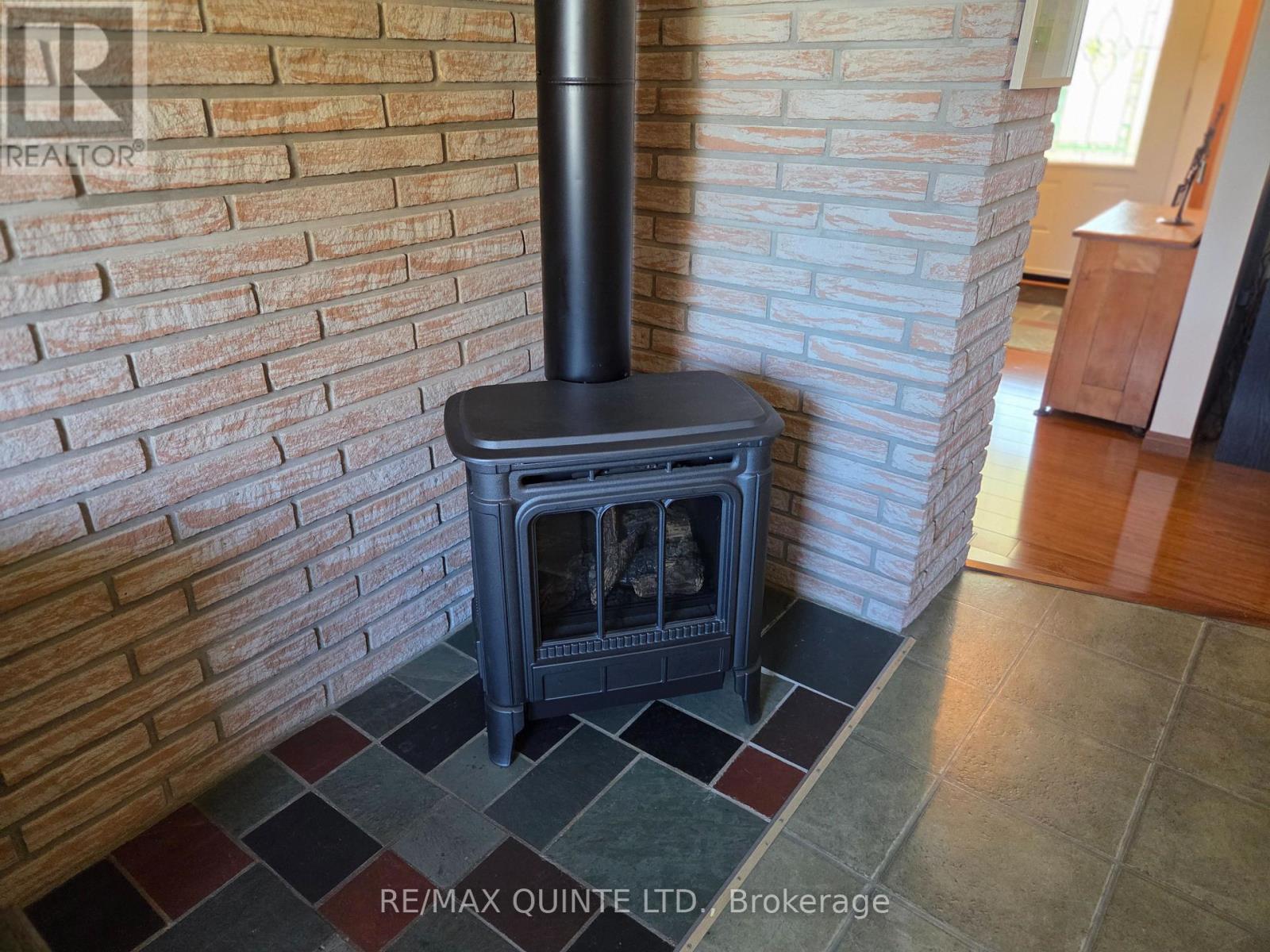 551 Marlbank Road, Tweed, Ontario K0K 3J0 - Photo 11 - X12450063