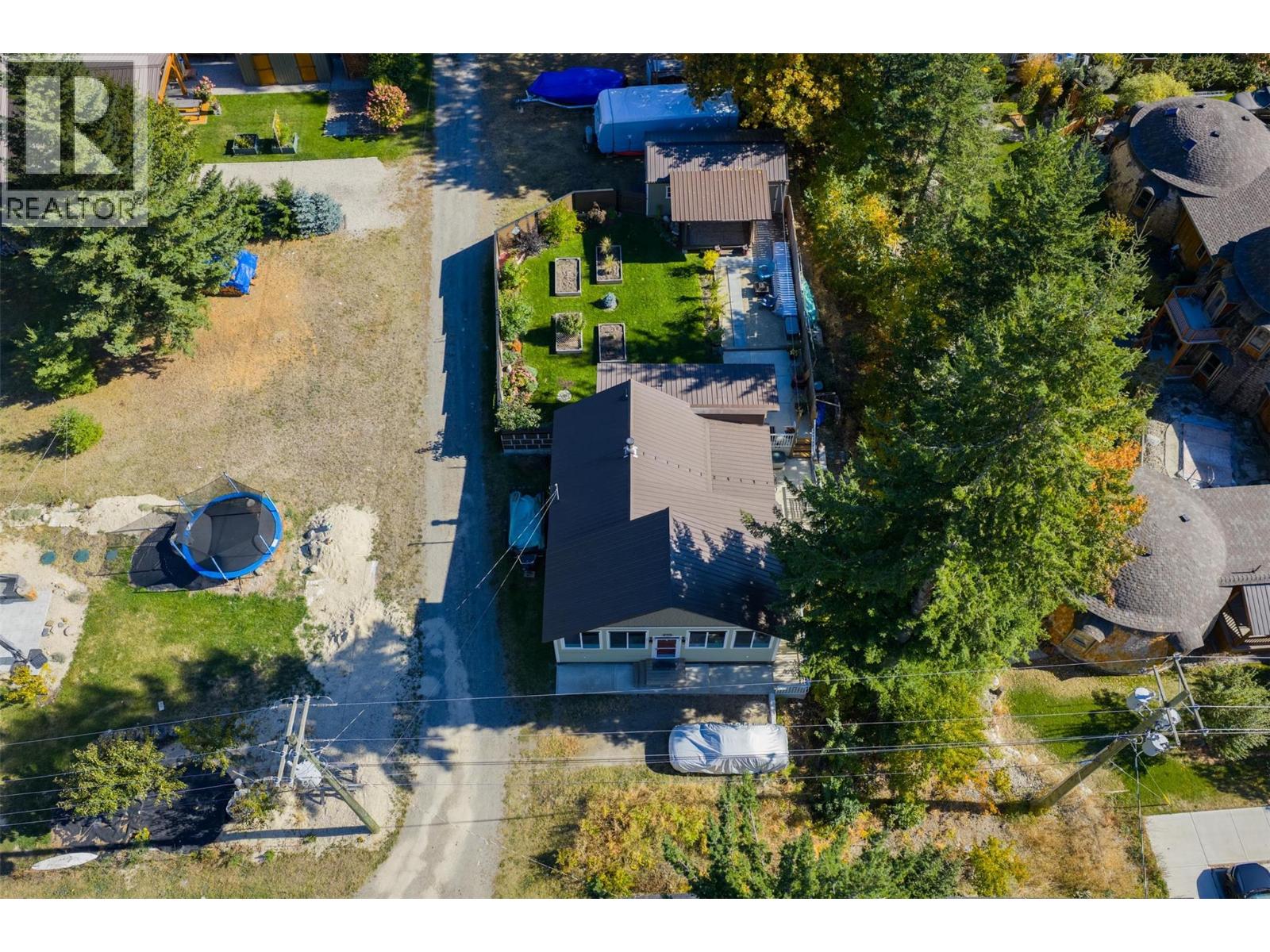 814 Kootenay Street, New Denver, British Columbia  V0G 1S0 - Photo 1 - 10365715