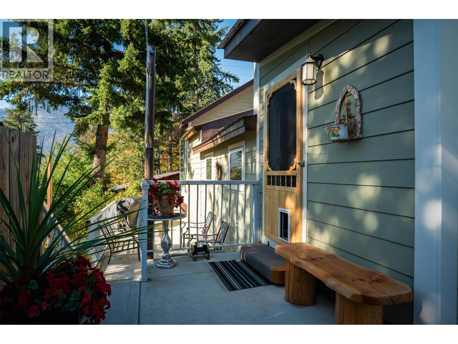 814 Kootenay Street, New Denver, British Columbia  V0G 1S0 - Photo 35 - 10365715