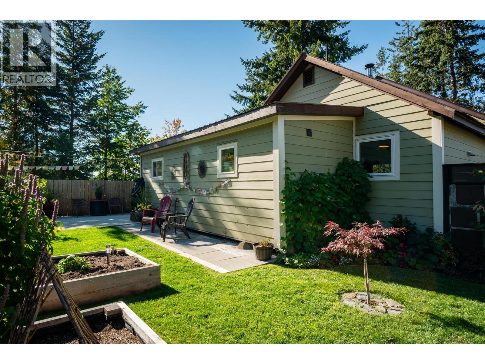 814 Kootenay Street, New Denver, British Columbia  V0G 1S0 - Photo 47 - 10365715