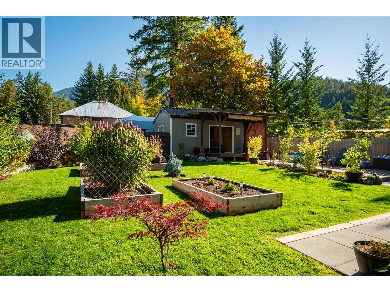 814 Kootenay Street, New Denver, British Columbia  V0G 1S0 - Photo 48 - 10365715