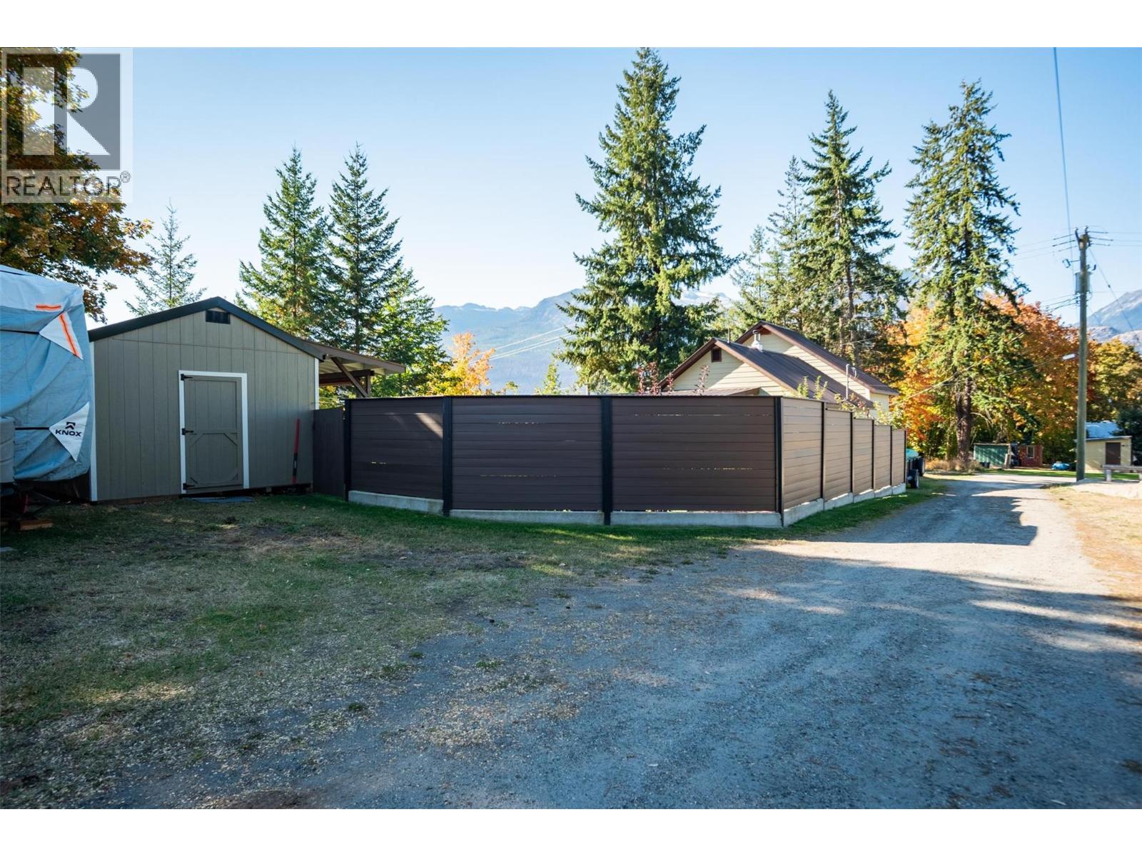 814 Kootenay Street, New Denver, British Columbia  V0G 1S0 - Photo 52 - 10365715