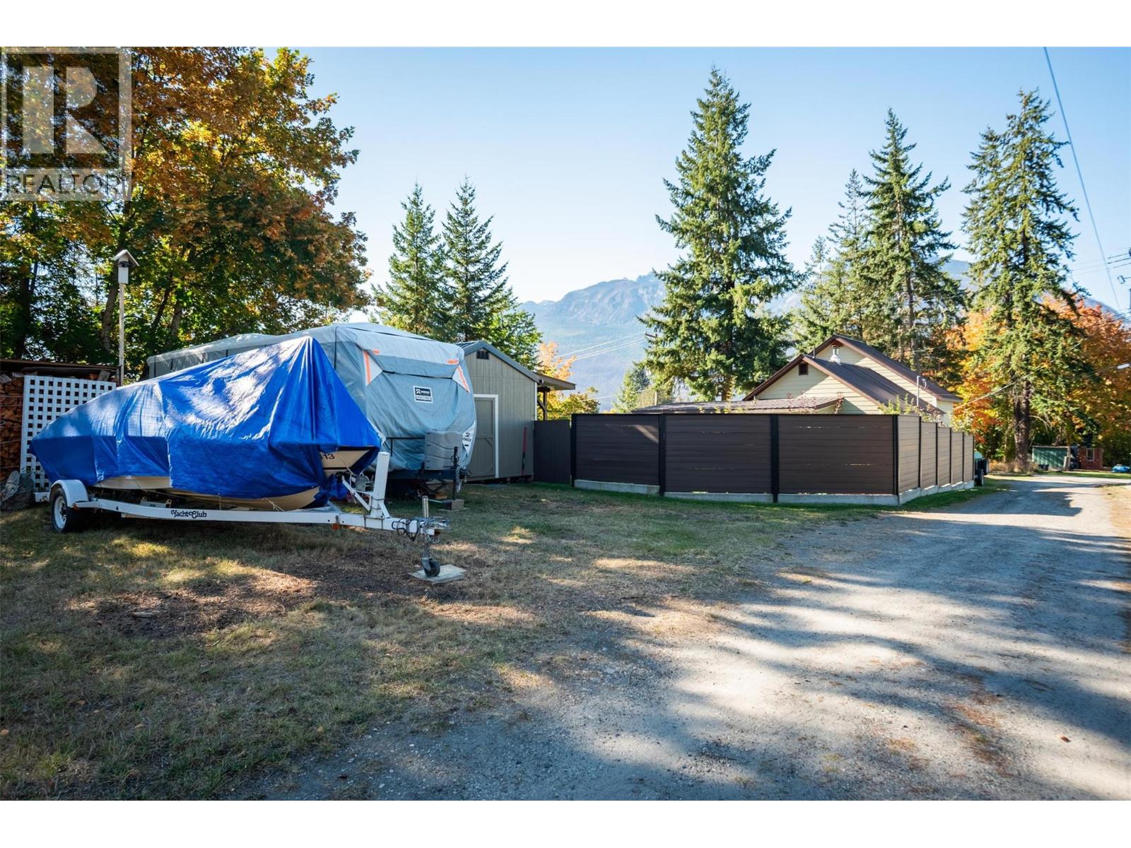 814 Kootenay Street, New Denver, British Columbia  V0G 1S0 - Photo 53 - 10365715