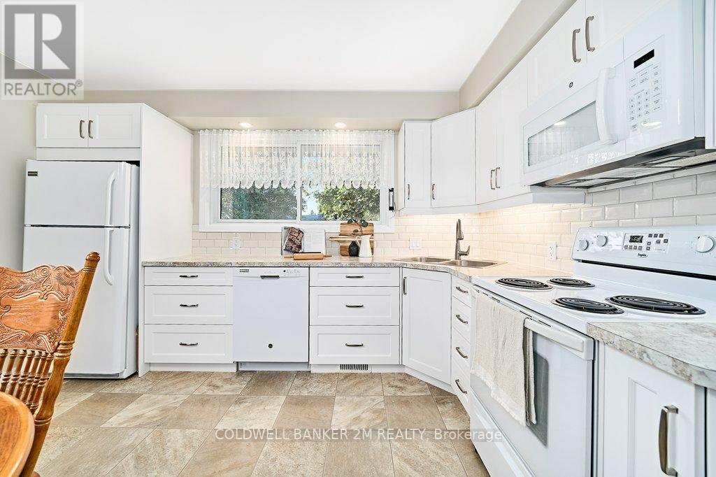 657 Balmoral Drive, Oshawa, Ontario  L1J 3A6 - Photo 8 - E12468707