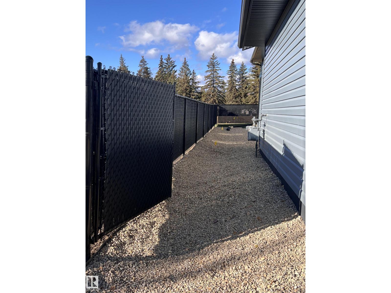 102 1 St, Rural Lac Ste. Anne County, Alberta  T0E 1A0 - Photo 4 - E4459540