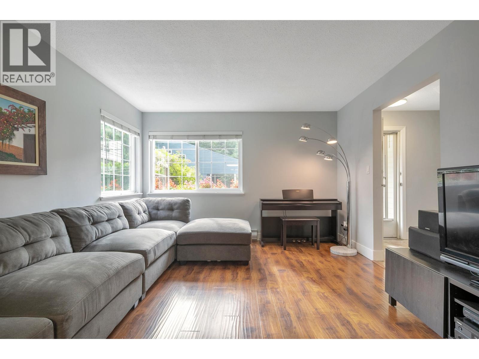 41 2986 Coast Meridian Road, Port Coquitlam, British Columbia  V3B 3M8 - Photo 3 - R3056954