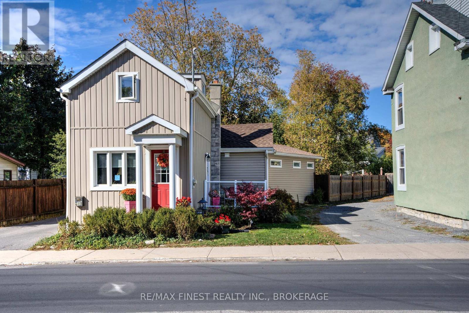 609 Union Street, Kingston, Ontario  K7M 2H7 - Photo 2 - X12468710