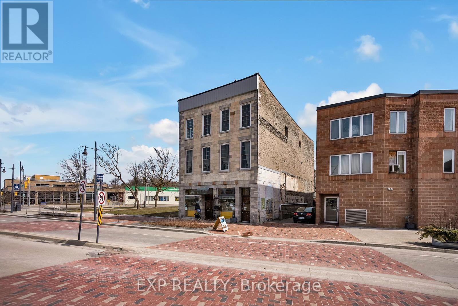 395 Front Street, Belleville, Ontario K8N 2Z9 - Photo 1 - X12468737