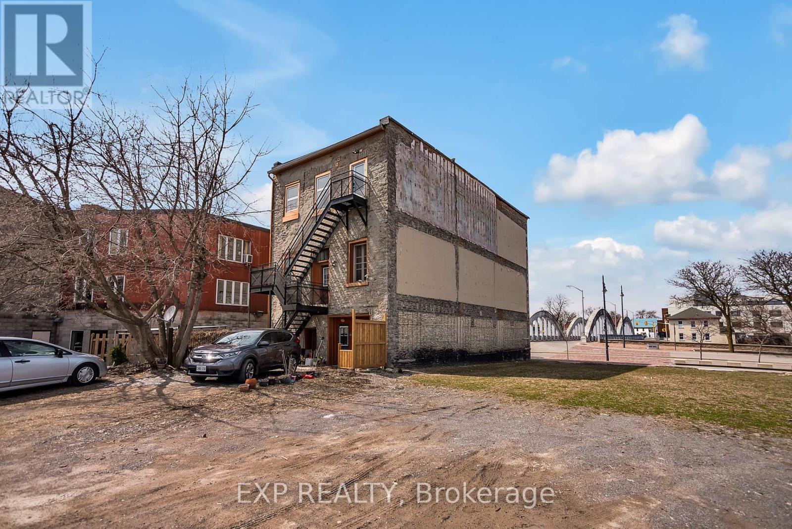 395 Front Street, Belleville, Ontario K8N 2Z9 - Photo 3 - X12468737