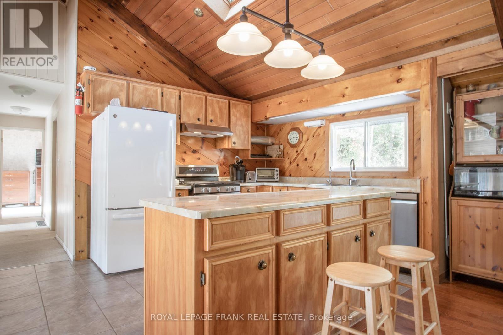 46 Century Farm Road, Kawartha Lakes, Ontario  L0A 1K0 - Photo 18 - X12468754