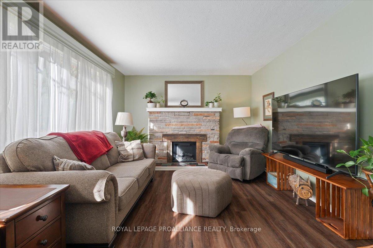 227 Naseby Street, Trent Hills (Campbellford), Ontario  K0L 1L0 - Photo 13 - X12468818
