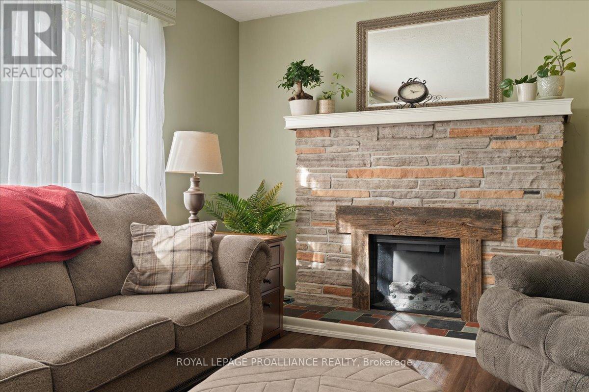227 Naseby Street, Trent Hills (Campbellford), Ontario  K0L 1L0 - Photo 15 - X12468818