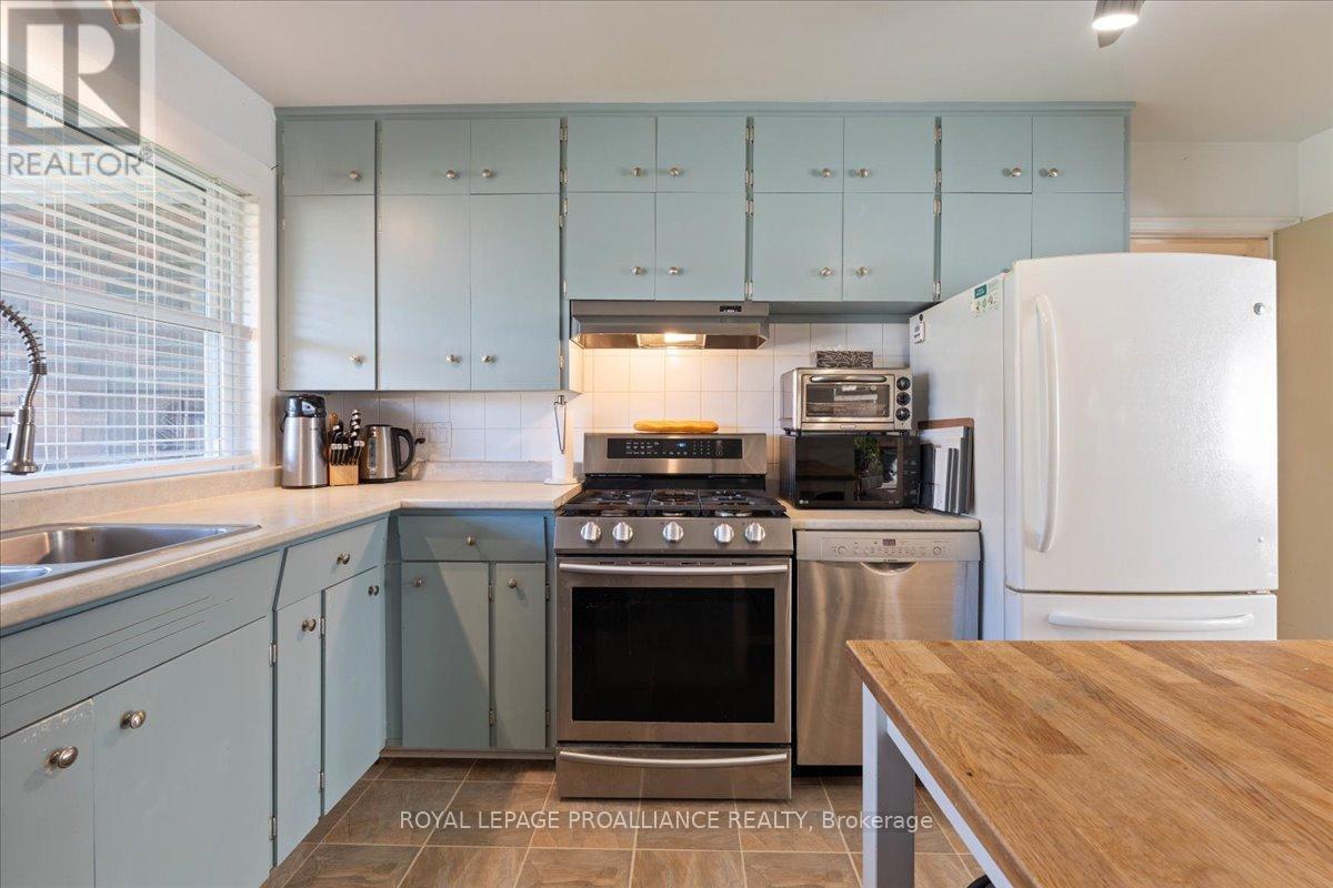 227 Naseby Street, Trent Hills (Campbellford), Ontario  K0L 1L0 - Photo 24 - X12468818