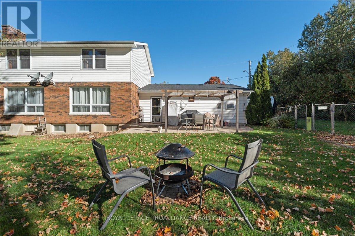 227 Naseby Street, Trent Hills (Campbellford), Ontario  K0L 1L0 - Photo 3 - X12468818