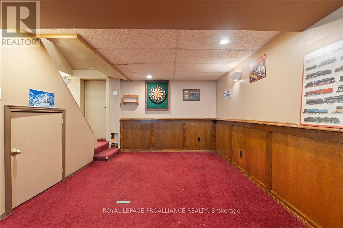 227 Naseby Street, Trent Hills (Campbellford), Ontario  K0L 1L0 - Photo 40 - X12468818