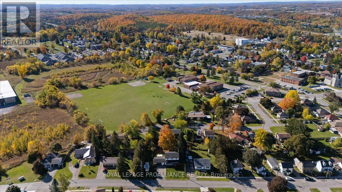 227 Naseby Street, Trent Hills (Campbellford), Ontario  K0L 1L0 - Photo 44 - X12468818