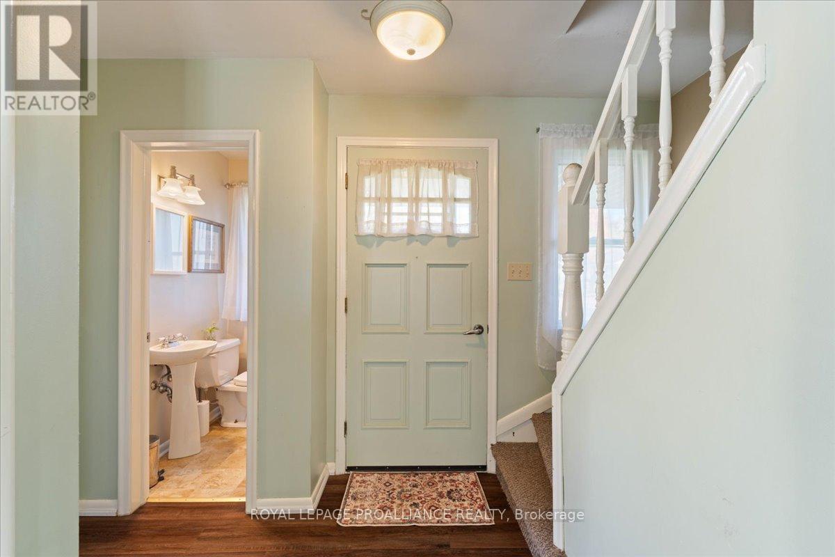 227 Naseby Street, Trent Hills (Campbellford), Ontario  K0L 1L0 - Photo 6 - X12468818
