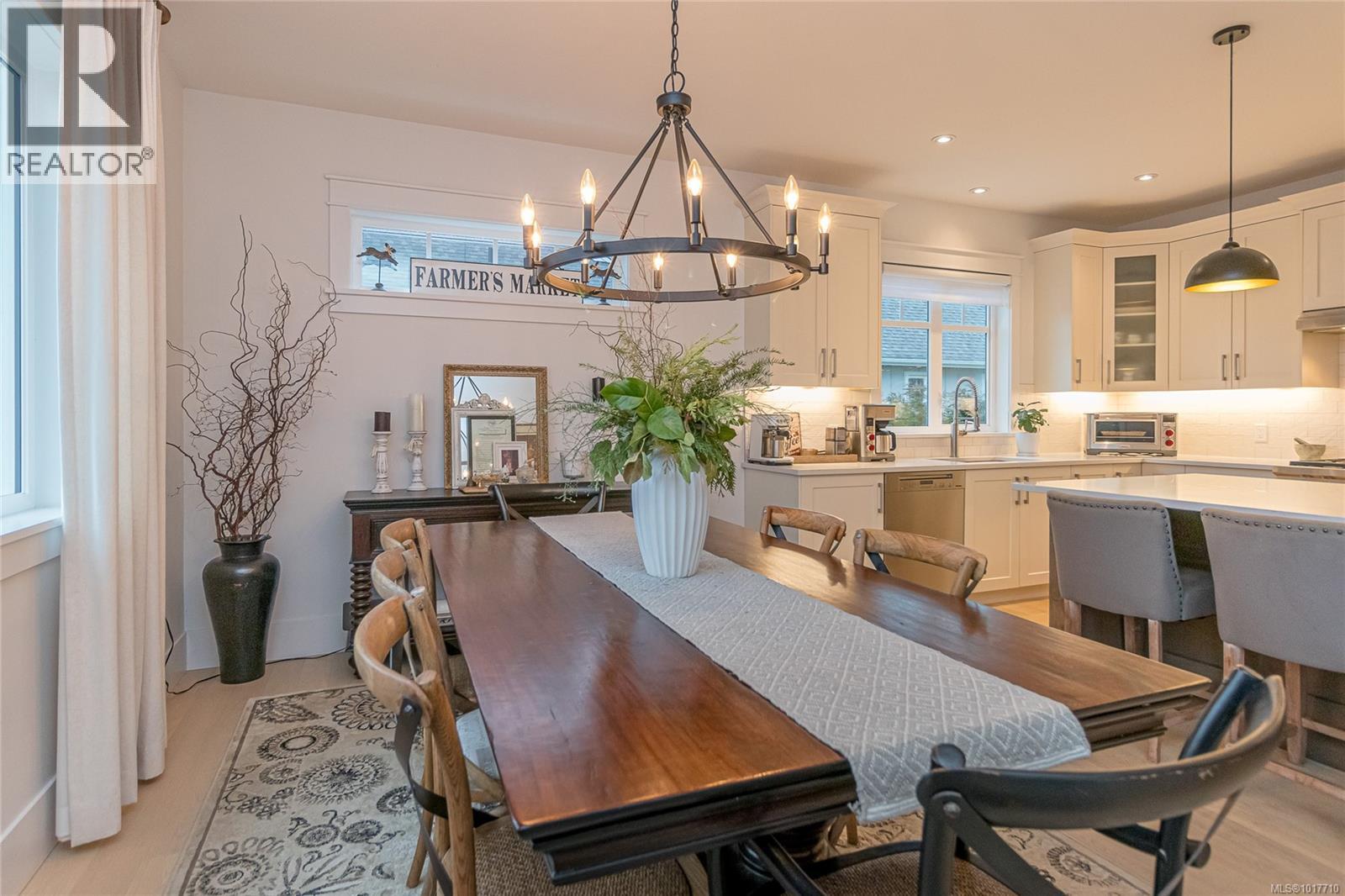 815 Bluffs Dr, Qualicum Beach, British Columbia  V9K 0A2 - Photo 5 - 1017710