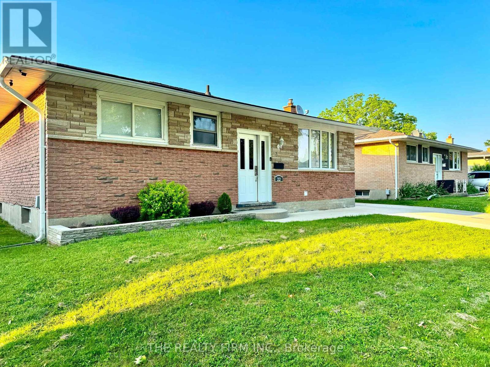 22 ARCHER CRESCENT, London South, Ontario
