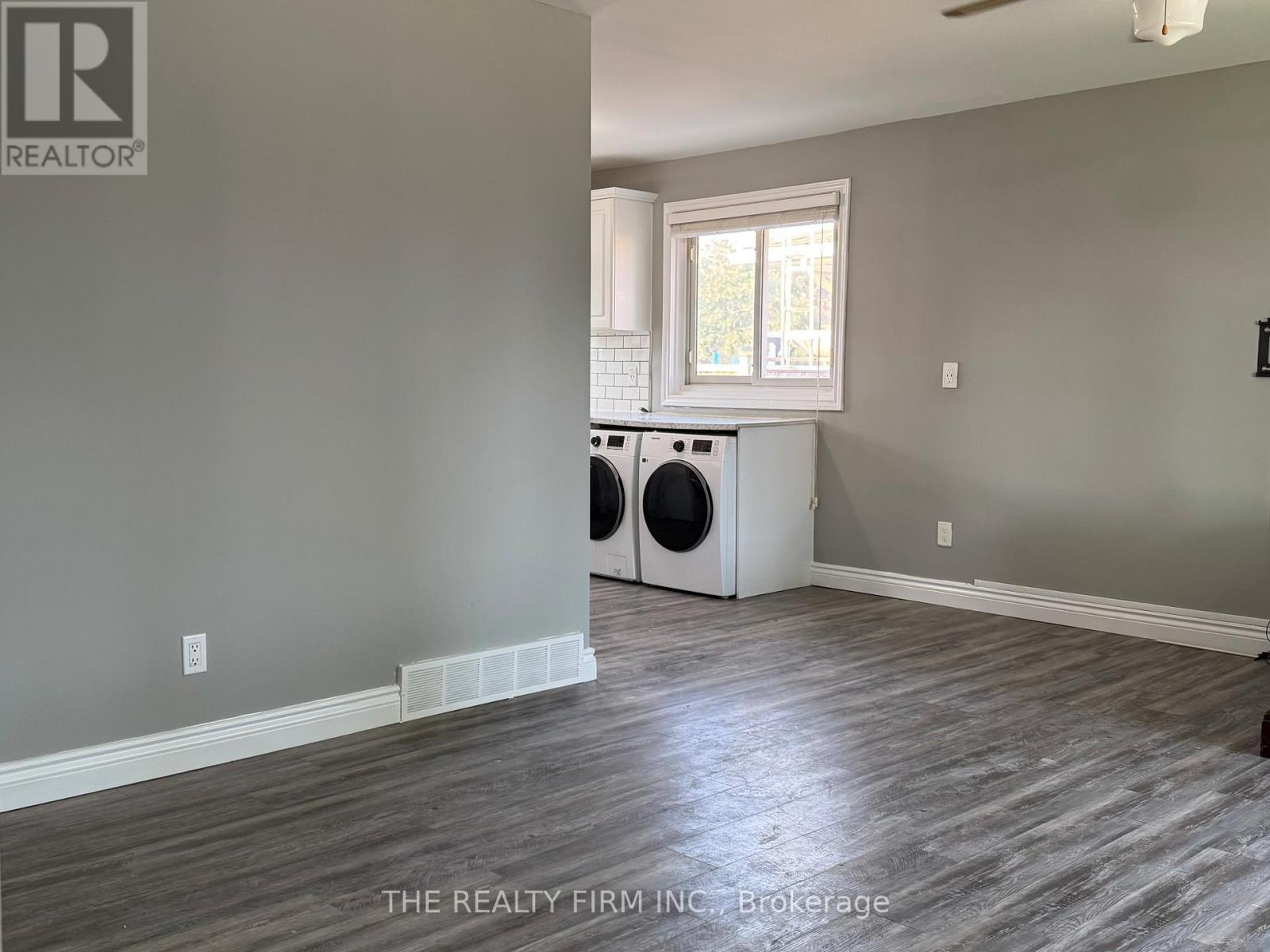 22 Archer Crescent, London South, Ontario  N6E 2A5 - Photo 7 - X12468774
