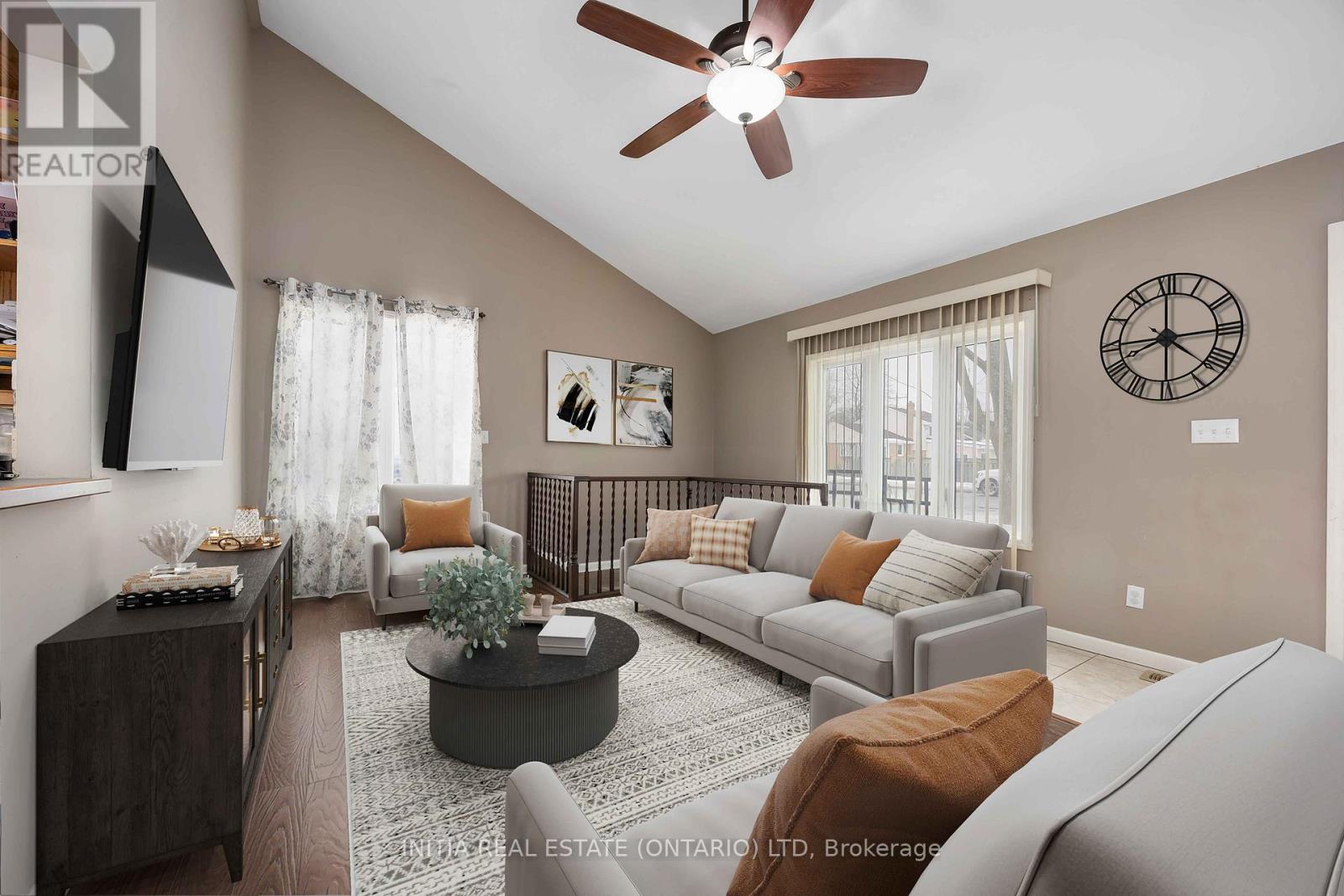 456 Murray Street, St. Clair, Ontario  N0N 1R0 - Photo 2 - X12468781