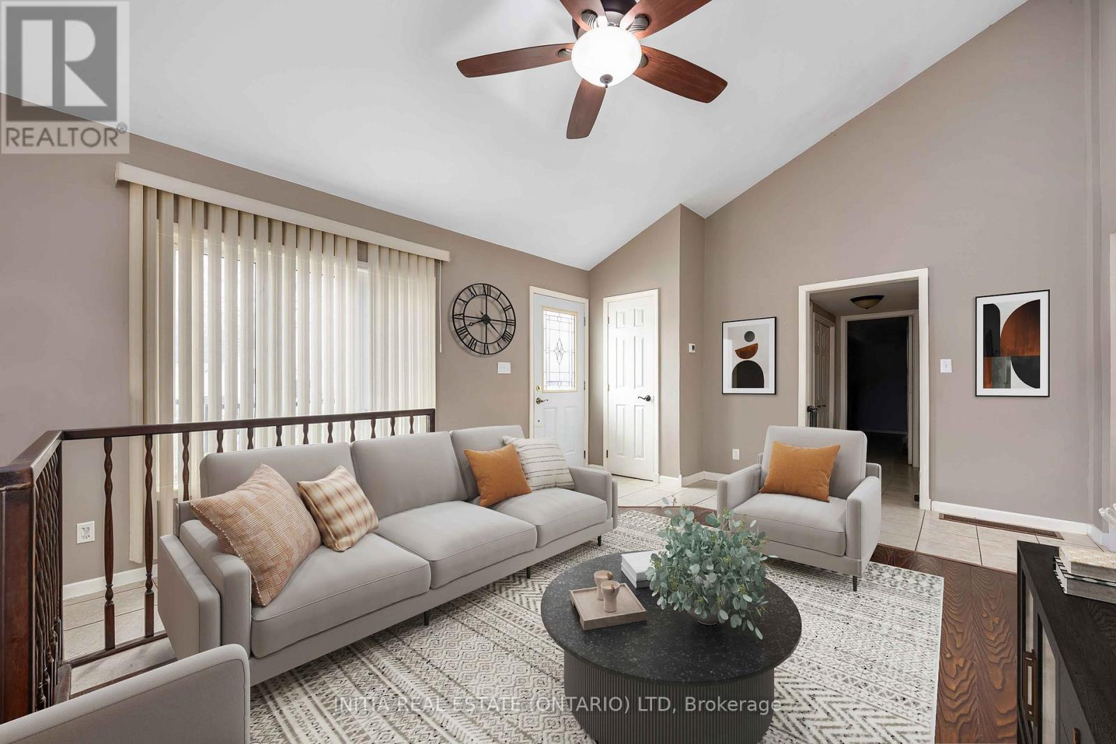 456 Murray Street, St. Clair, Ontario  N0N 1R0 - Photo 3 - X12468781
