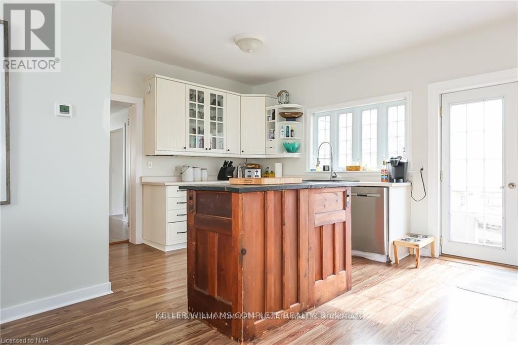 3727 West Main Street, Fort Erie, Ontario  L0S 1S0 - Photo 7 - X12337463