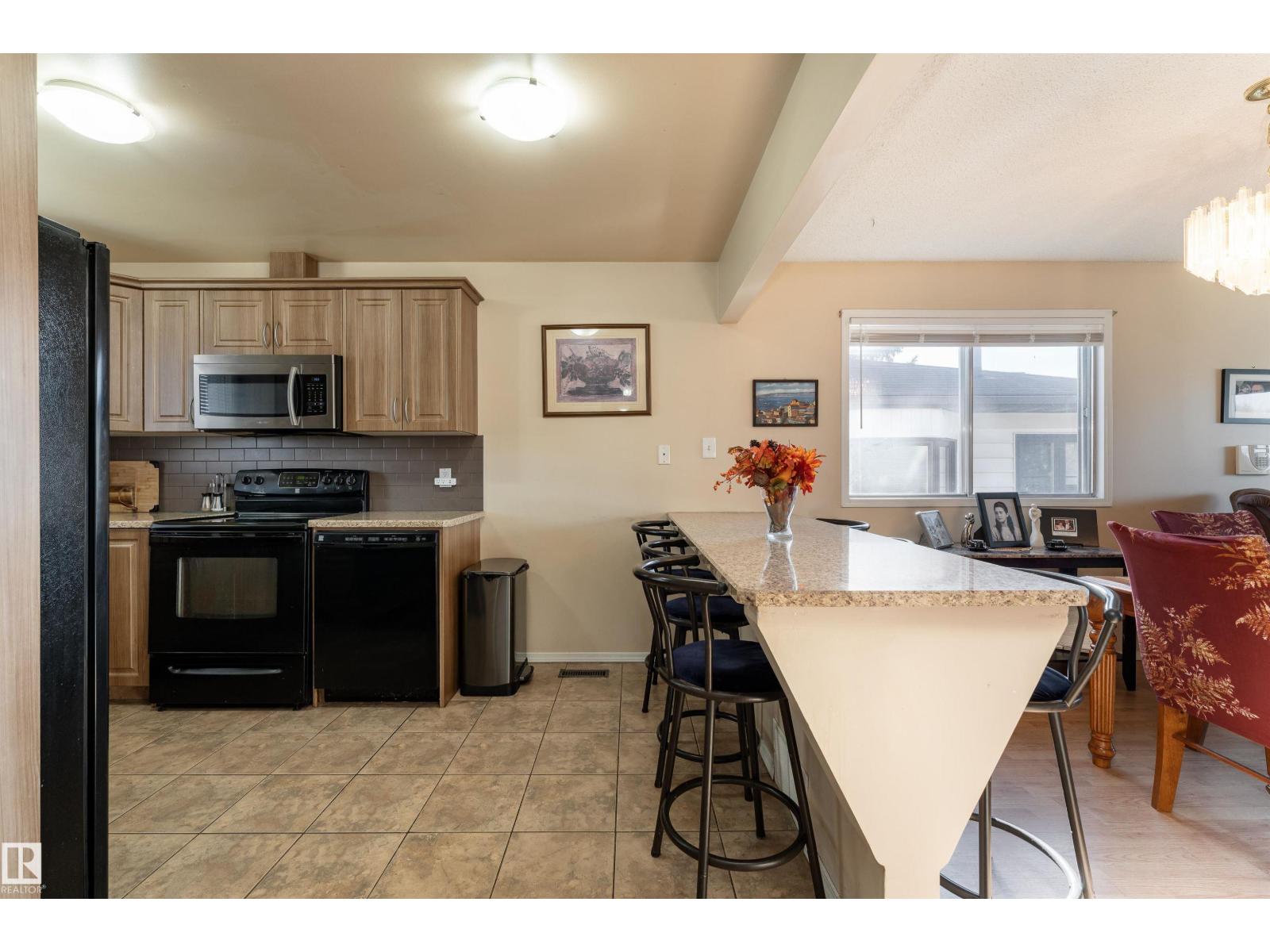 4906 31 Av Nw, Edmonton, Alberta  T6L 5H6 - Photo 14 - E4462522